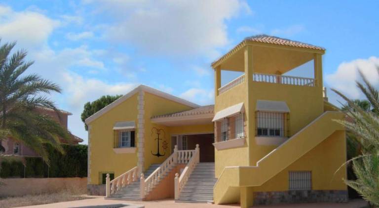 Charming villa with pool | Close to the beach | Pets are welcome in Murcia