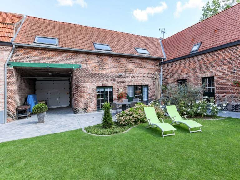 House  Armentières