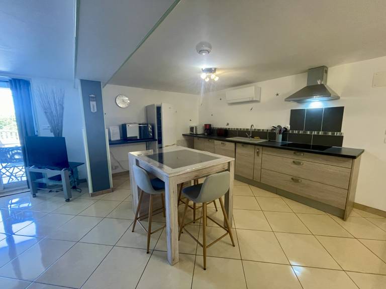 Fully equipped villa with BBQ & yard | Pets allowed — photo 4