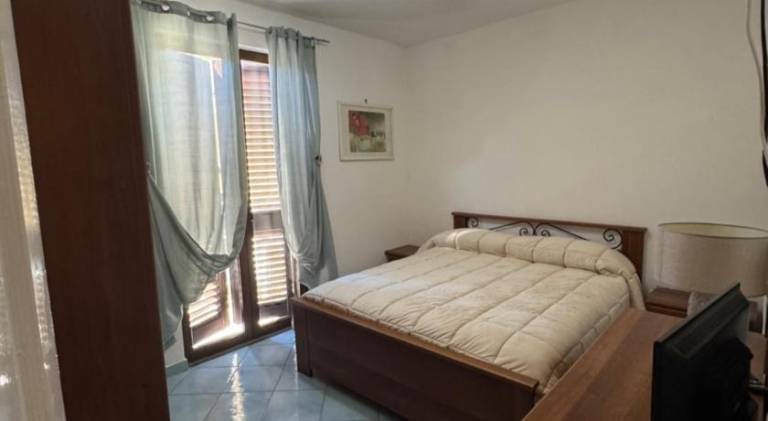 Rental apartment with garden in Serrara Fontana