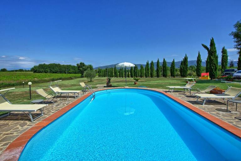 Villa with grill, private pool & patio — photo 3