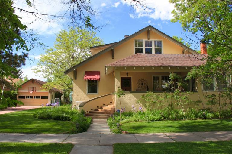 Bring the WHOLE Family: Pet & Family-Friendly Craftsman, central COS — photo 3