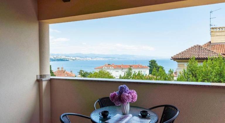Rental apartment with patio | Perfect for remote work — photo 5
