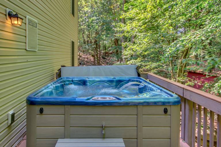 Grizzly by PMR, 5BR Quiet Mountain Home, Dog Friendly, Near Lake & Ski — photo 4