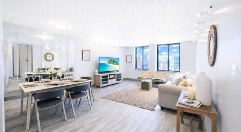 The Hartford Skyline - Stylish Downtown Condo with Wifi Gym — photo 5