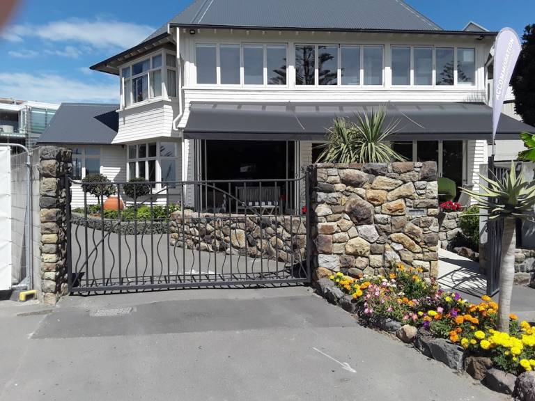 Accommodation  Mount Pleasant