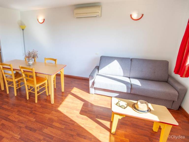 Apartment with heated pool — photo 5