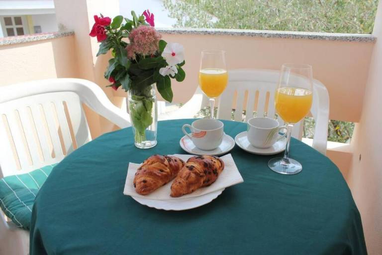 Sea View Apartment Ruza, sleeps 4 in Zadar