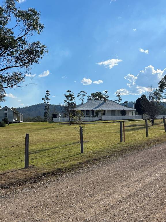 Farmhouse  Upper Tooloom