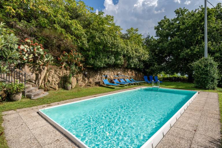 Villa 'Serafina' with Private Pool and Private Terrace in Pistoia