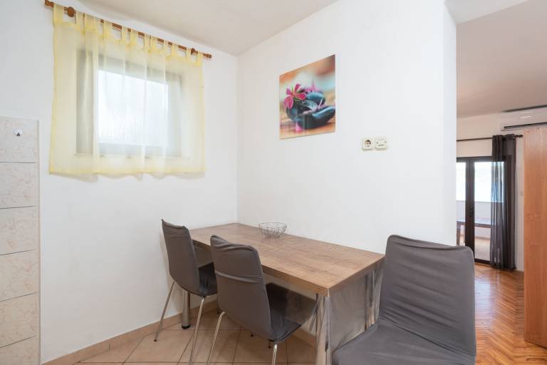 Rental apartment with terrace | Garden view — photo 4