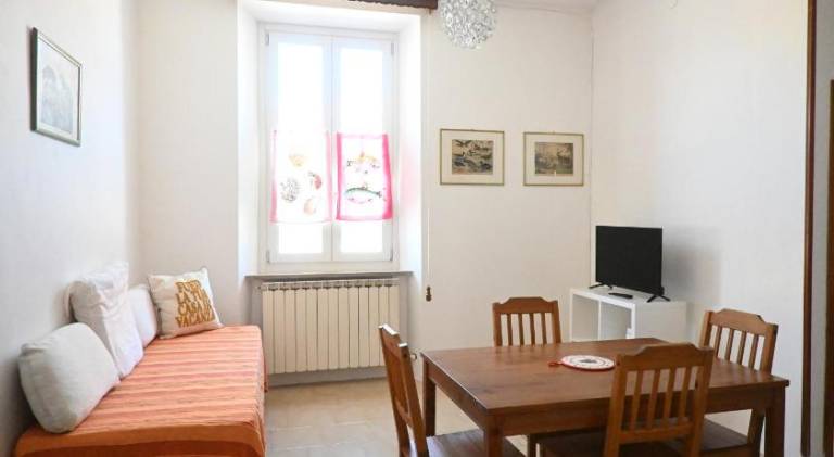 Rental apartment with 2 rooms for 5 persons in Ancona