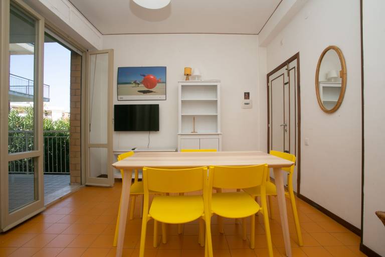 Rental apartment with terrace — photo 3