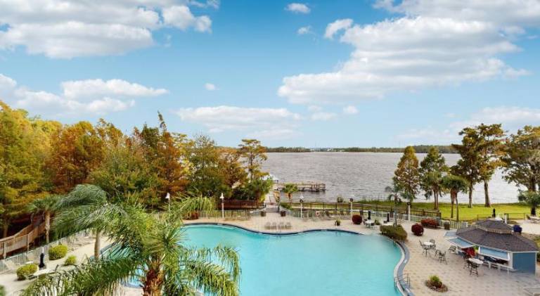 Vacation home with jacuzzi & pool | Pets allowed — photo 2