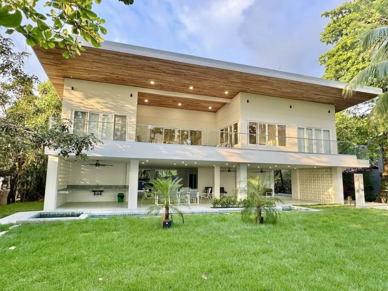 House  Esterillos