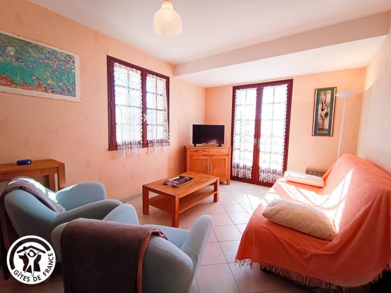 Beautiful gite with yard, terrace & barbeque | Pets allowed — photo 4