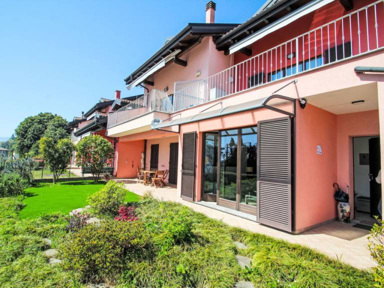 Apartment  Intra