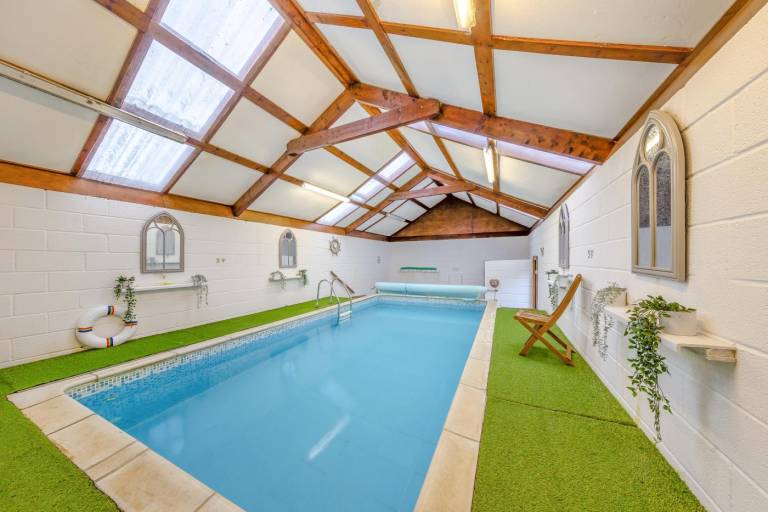 Cottage with hot tub, terrace & garden | Pet-friendly — photo 3