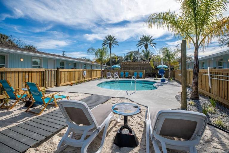 Salt Air Inn & Suites — photo 2
