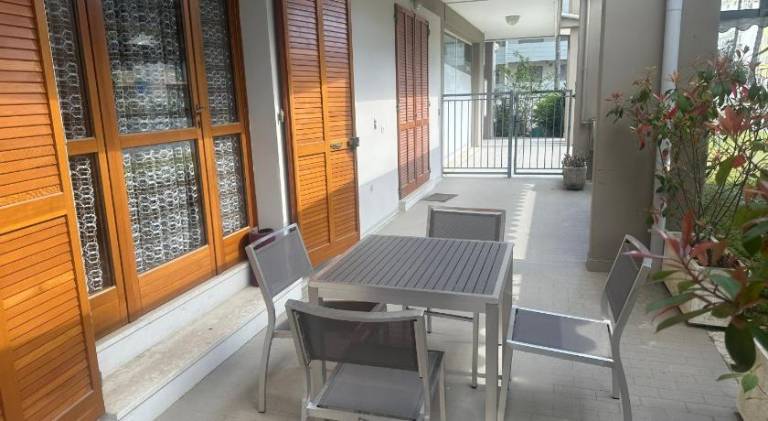 Apartment with pool, terrace & garden — photo 5