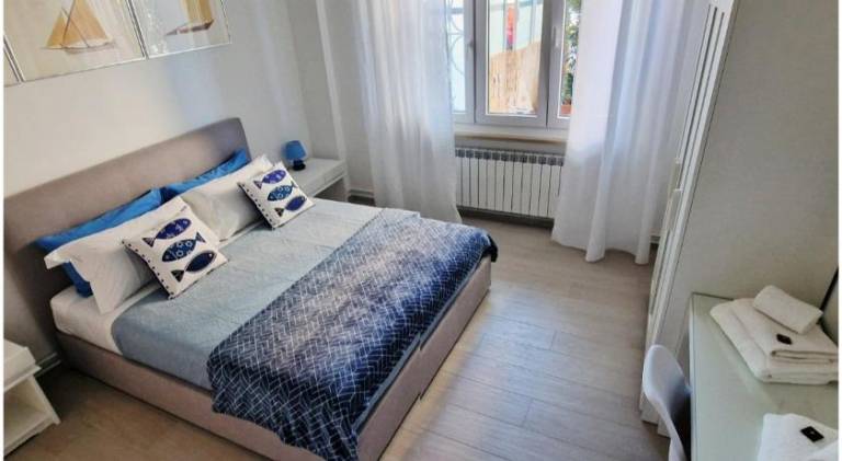Holiday apartment with 1 room for 4 persons in Sanremo