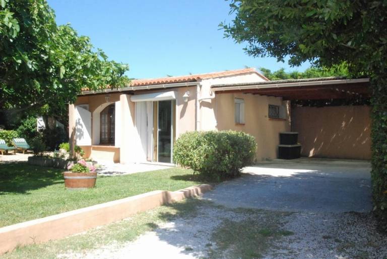 Villa with terrace, barbecue & yard | Nature view — photo 3