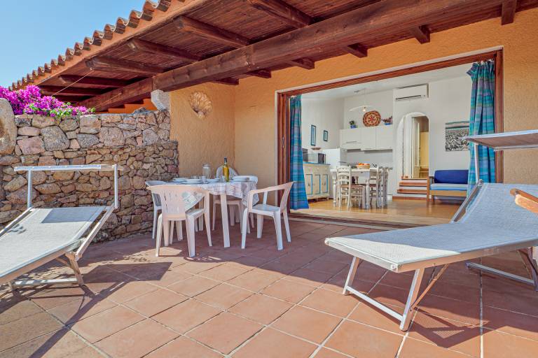 Beautiful apartment with pool | Panoramic view | Close to the beach | Dogs allowed in Golfo Aranci