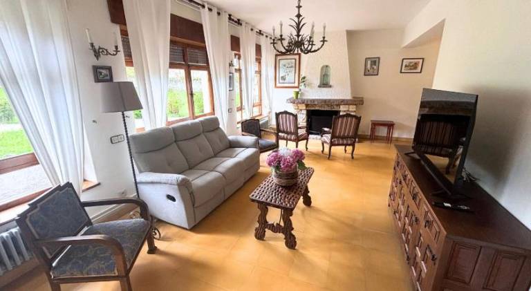 Spacious villa with terrace & yard | Suitable for remote work | Pets are welcome — photo 2