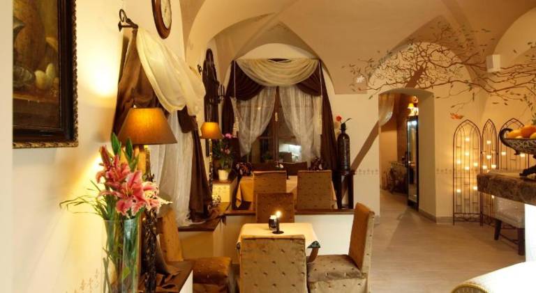 Serviced apartment with yard | Close to Prague astronomical clock | Dogs allowed — photo 3