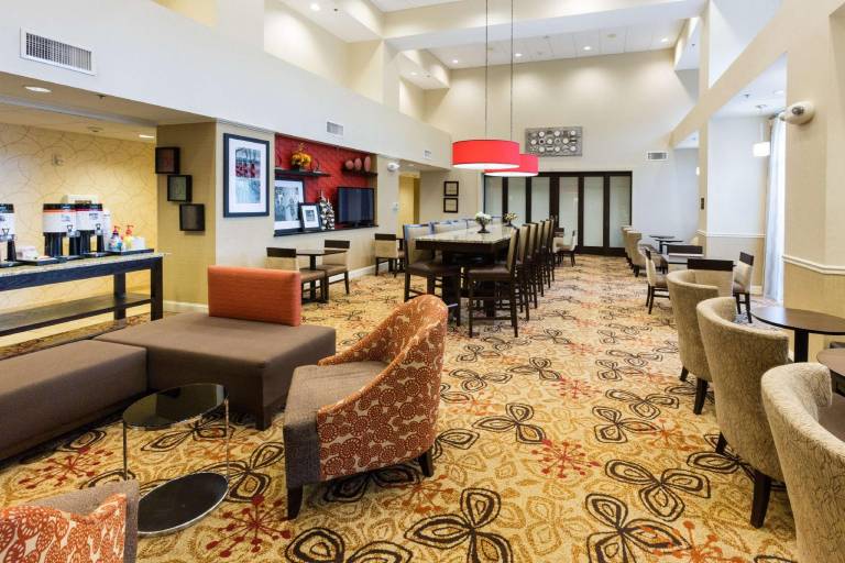 Hampton Inn & Suites Jacksonville-Airport — photo 3