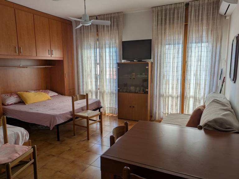 Child-friendly studio with patio | City view | Beach nearby | Dogs allowed — photo 5