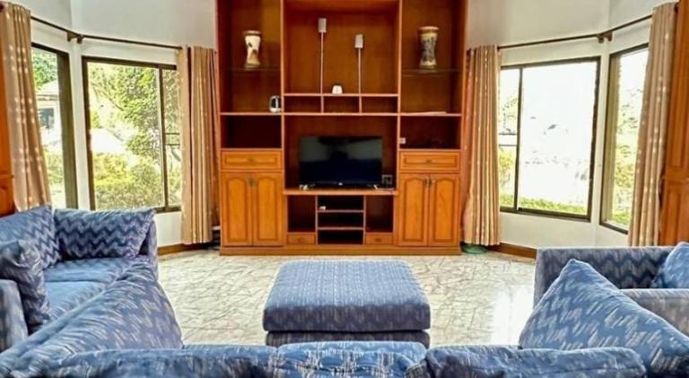 Villa with pool in Pattaya