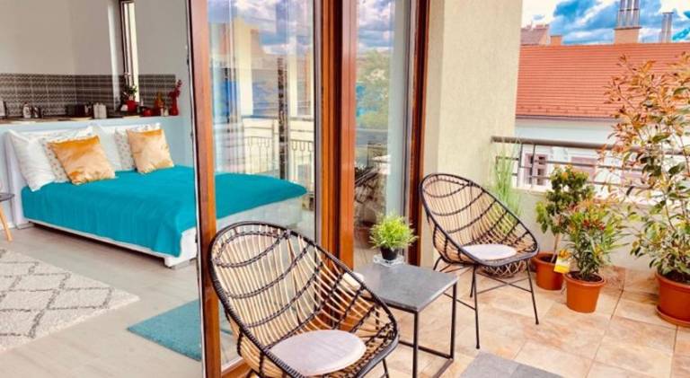 Nice apartment with patio | Near St. Stephen's Basilica | Pets are welcome in Budapest