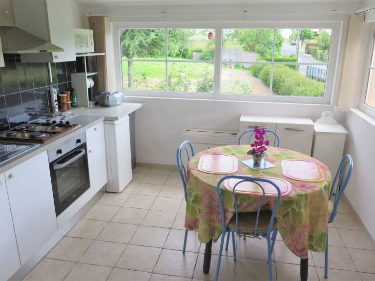 House with patio, BBQ & yard | Nature view — photo 4