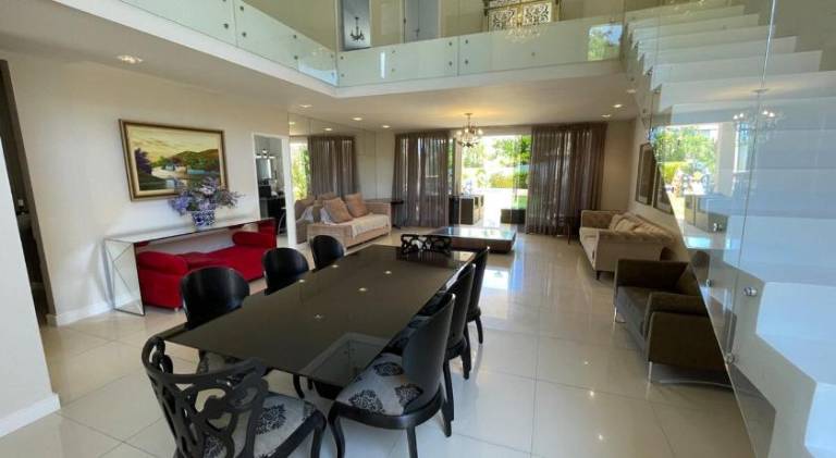 Spacious villa with pool | Pets allowed — photo 4