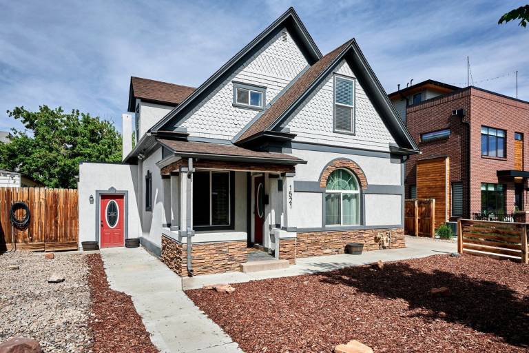 House  Edgewater