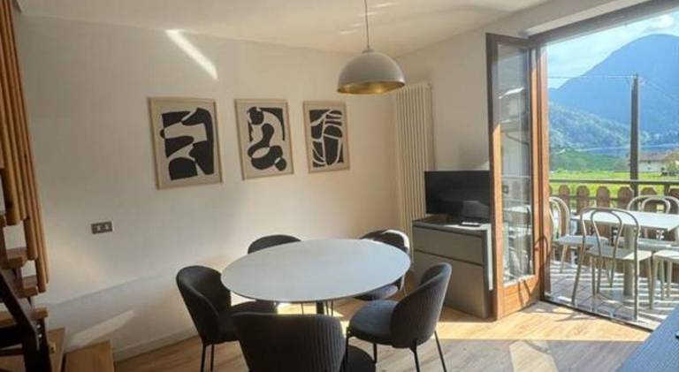 Apartment with pool — photo 3
