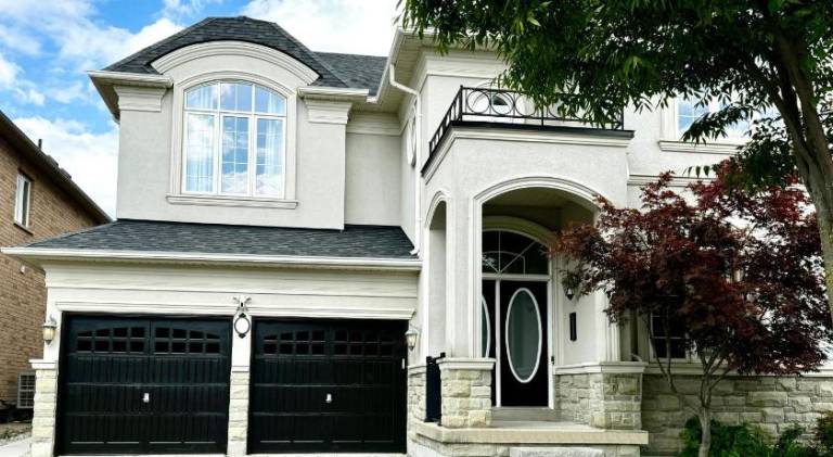 House with 1 room for 3 persons in Brampton, ON