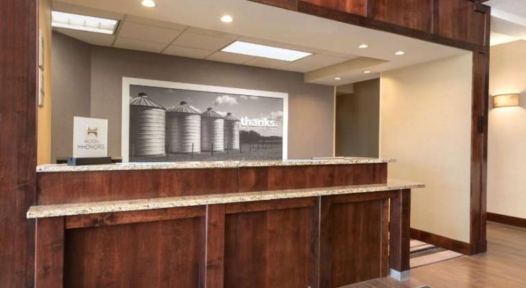 Hampton Inn Lawrence — photo 5