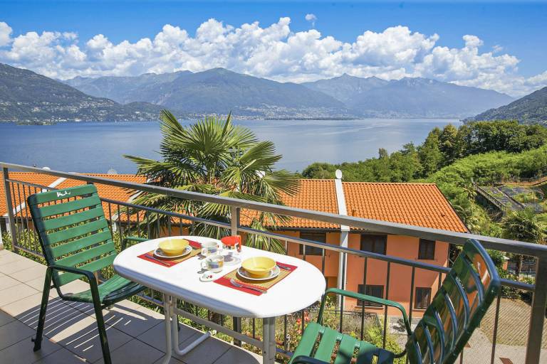 Ferienwohnung Maccagno con Pino e Veddasca