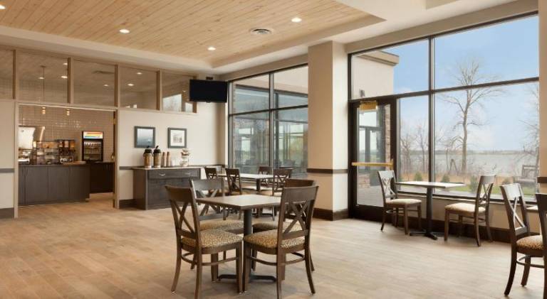 Country Inn & Suites by Radisson, Bemidji, MN — photo 4