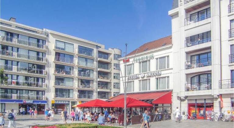 Apartment with pool | Pets allowed in Blankenberge