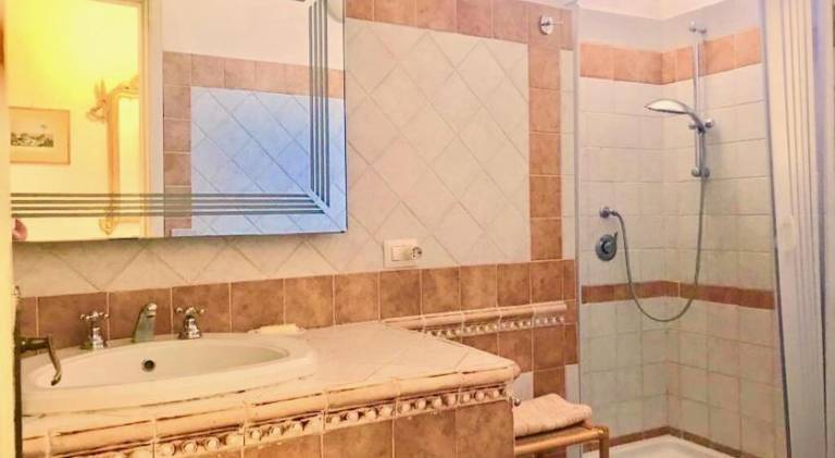 Apartment with 2 rooms for 5 persons — photo 2