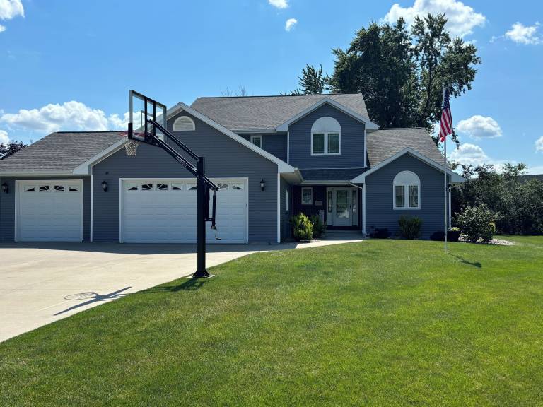 House Oshkosh