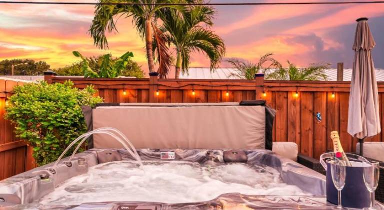 House | Next to the beach | Pet-friendly in Cape Canaveral, FL