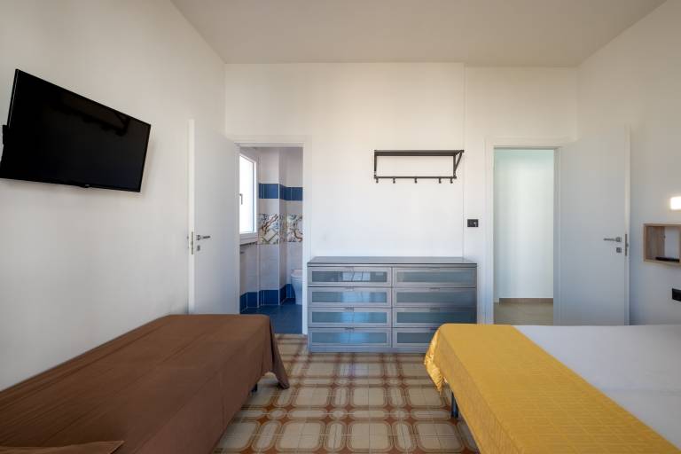 Holiday Home 'Villa Gaudì - Milà' with Private Terrace, Wi-Fi and Air Conditioning — photo 3