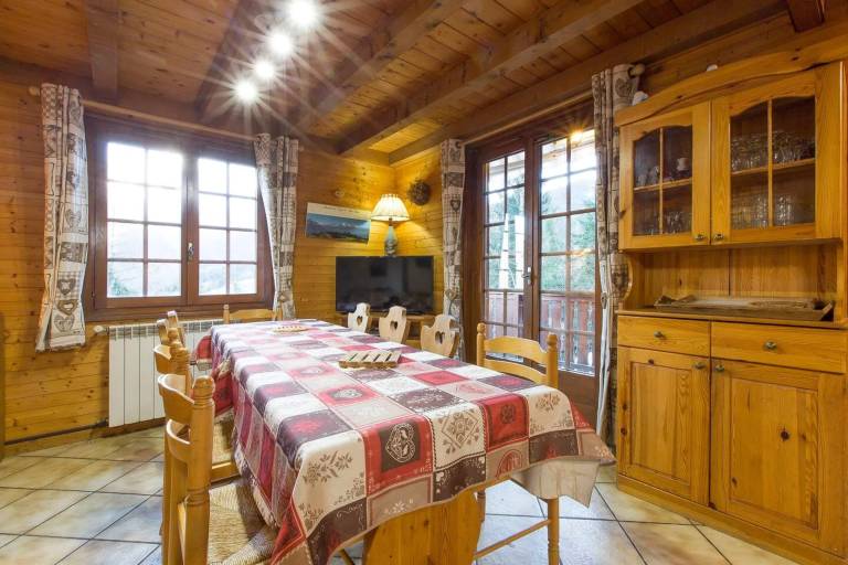 Spacious chalet in Saint-Gervais-les-Bains with mountain view — photo 3