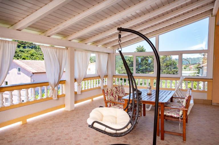 Fully equipped nice holiday apartment with barbecue, pool & patio | Garden view | Dogs allowed — photo 3