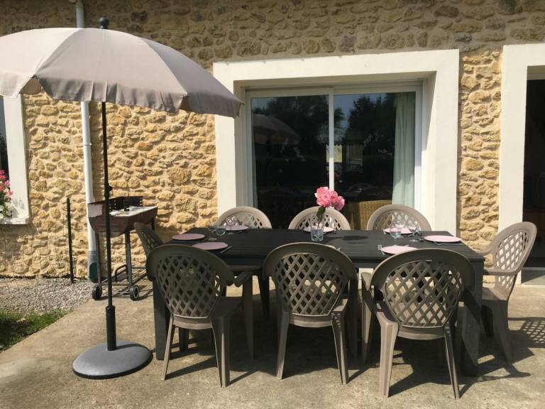 Charming Farm Stay: 10km from Wimereux, 4 Bedrooms, Enclosed Garden, Accessible, Pet-Friendly — photo 2