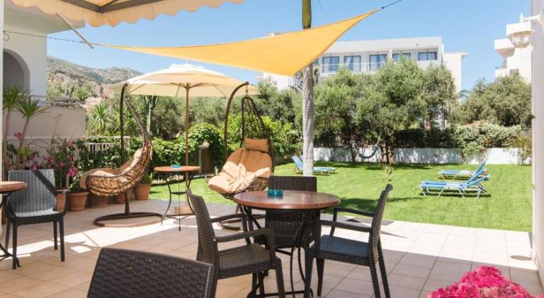 Nice serviced apartment with garden, patio & pool | Pets are welcome — photo 3